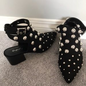 Quipid Black Booties with silver grommets size 5
